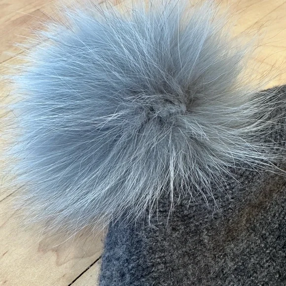 Wool Cashmere Real Fox Pom Pom Beanie Hat - Picture 3 of 4
